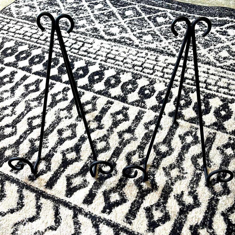 Set of 2 Picture Stands
